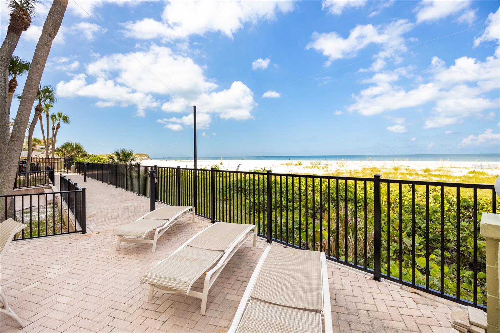 Image 34 of 49 For 3820 Gulf Boulevard 708