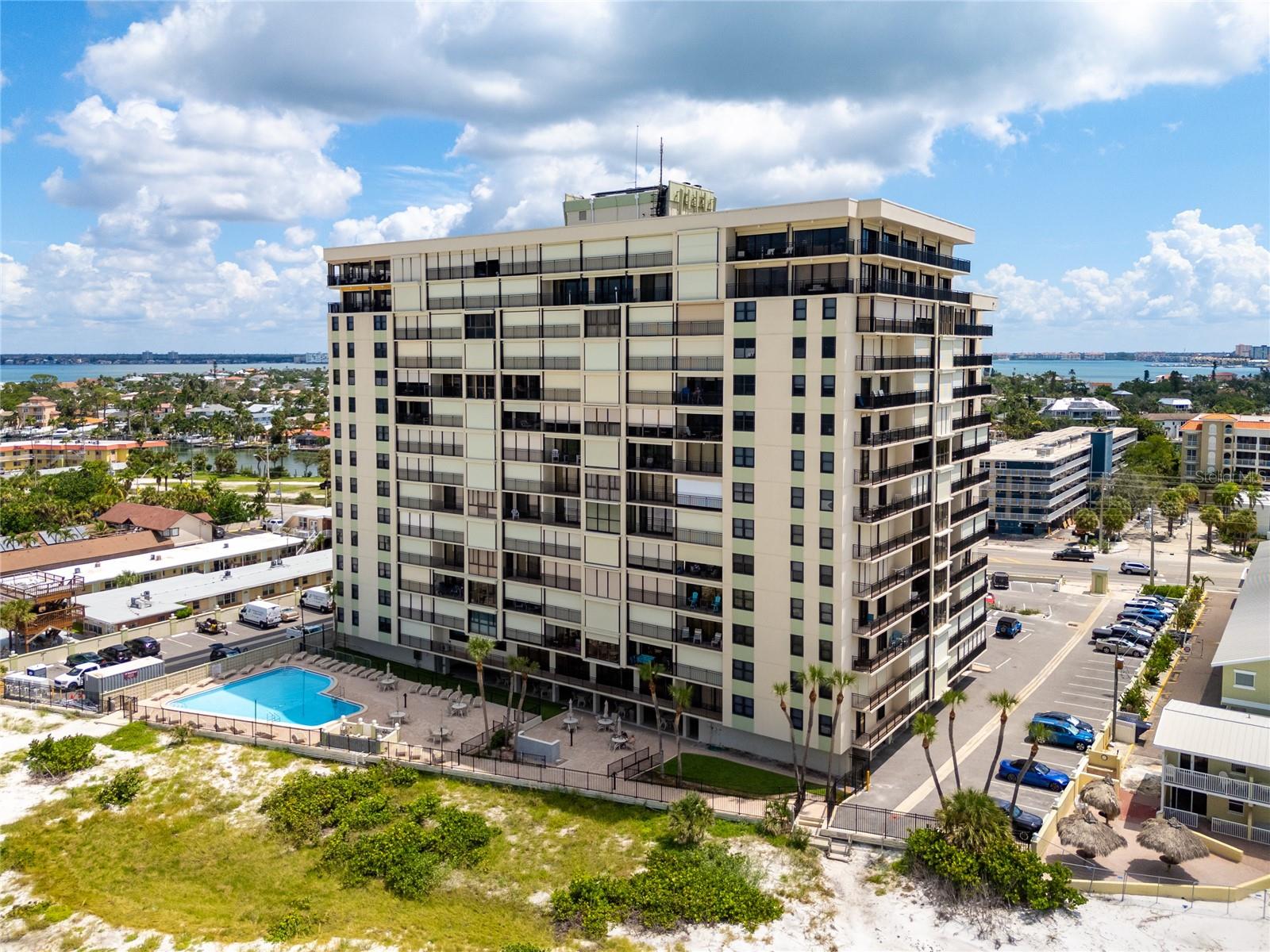 Image 39 of 49 For 3820 Gulf Boulevard 708