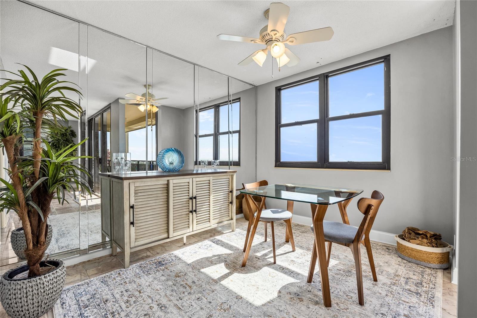 Image 4 of 49 For 3820 Gulf Boulevard 708