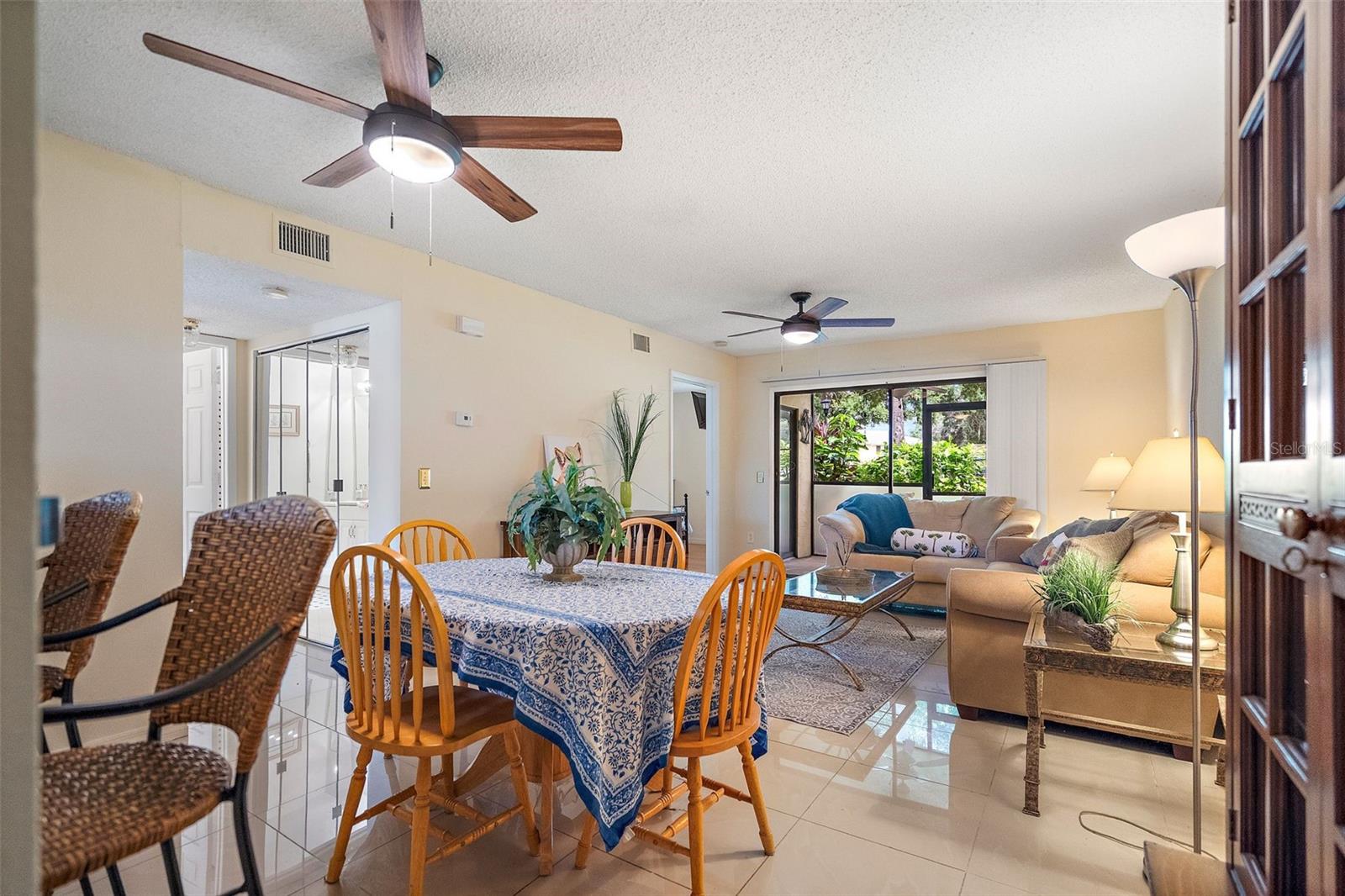 Image 7 of 32 For 3001 58th Avenue S 101