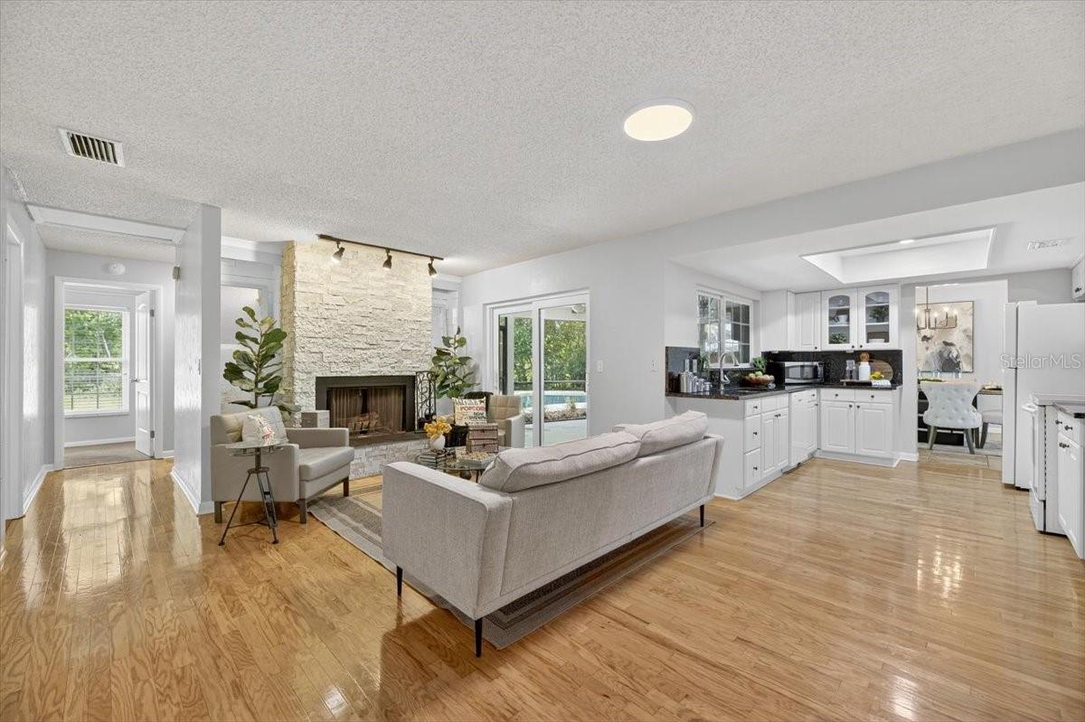Image 25 of 48 For 3133 Reseda Court