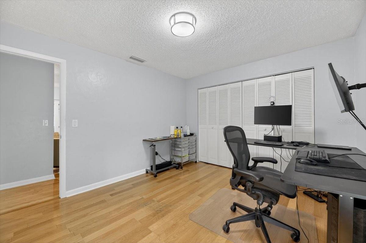 Image 32 of 48 For 3133 Reseda Court
