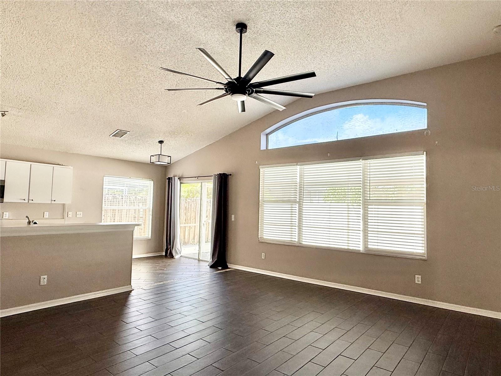 Image 5 of 27 For 8632 Fawn Creek Drive