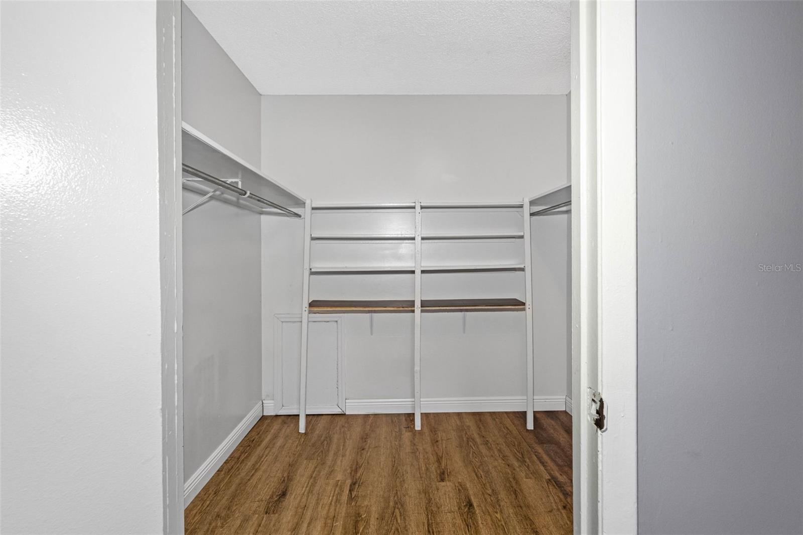 Image 19 of 30 For 5820 Church Avenue 346