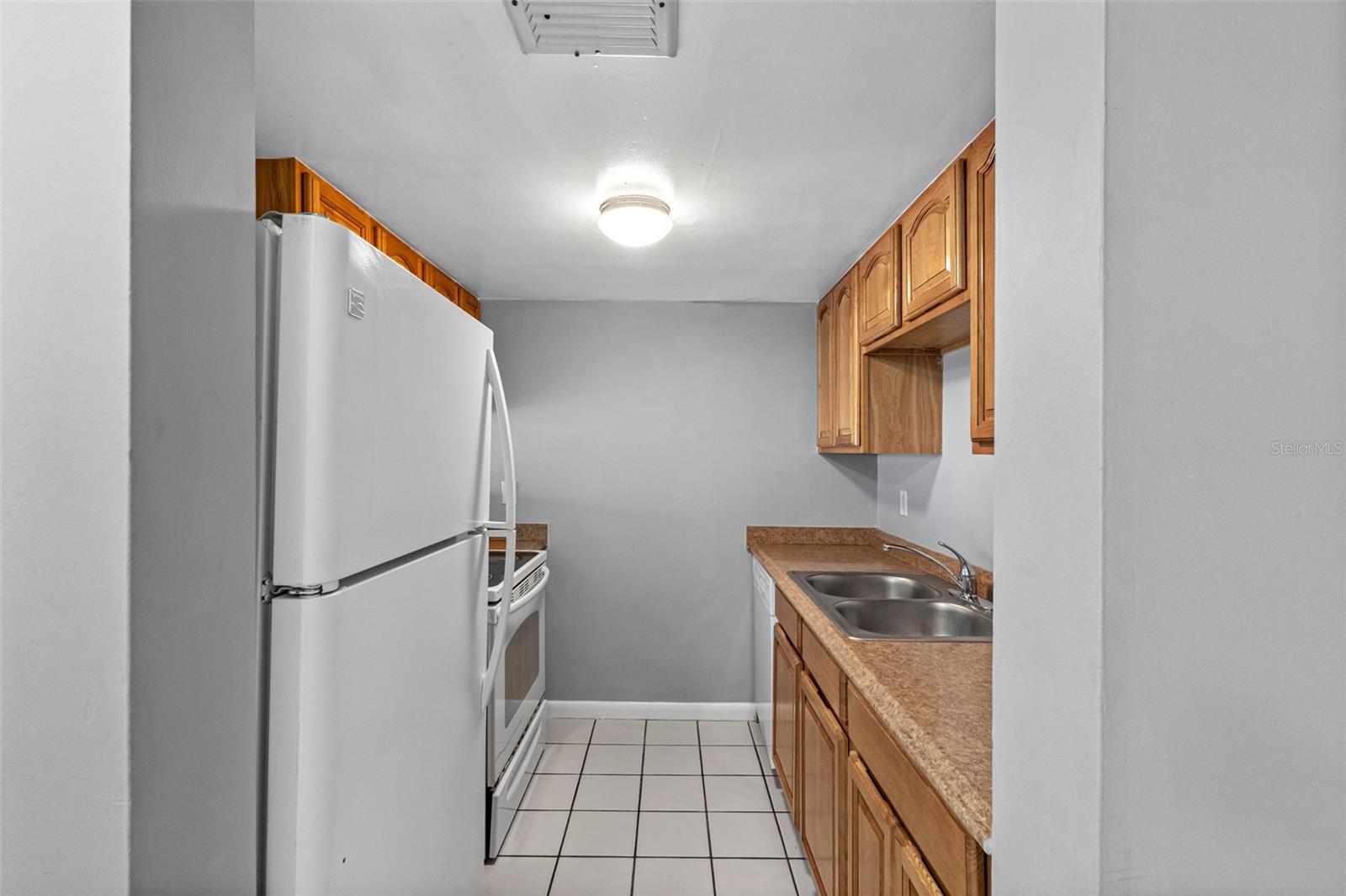 Image 5 of 30 For 5820 Church Avenue 346