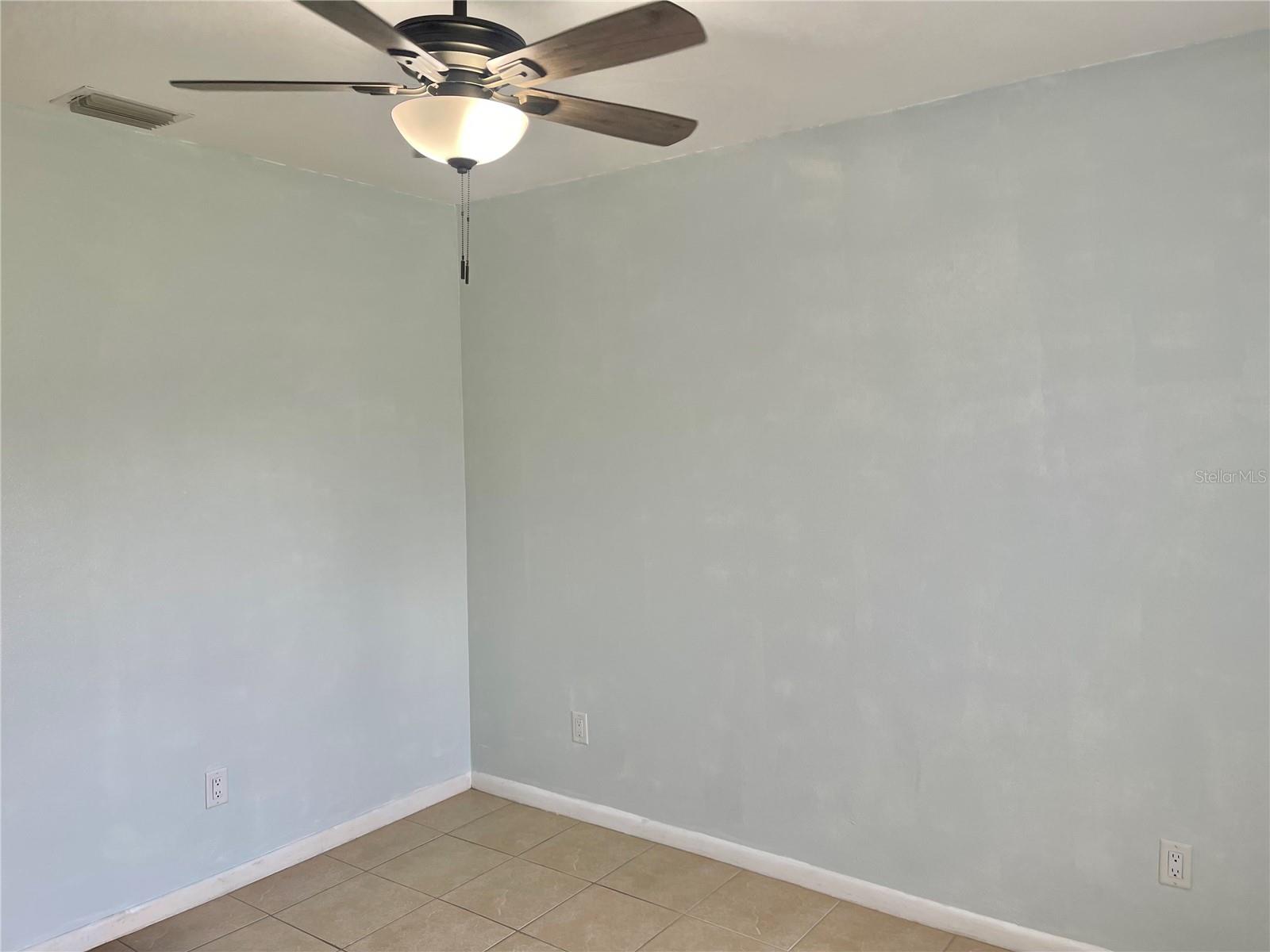 Image 11 of 13 For 1442 Tiverton Drive