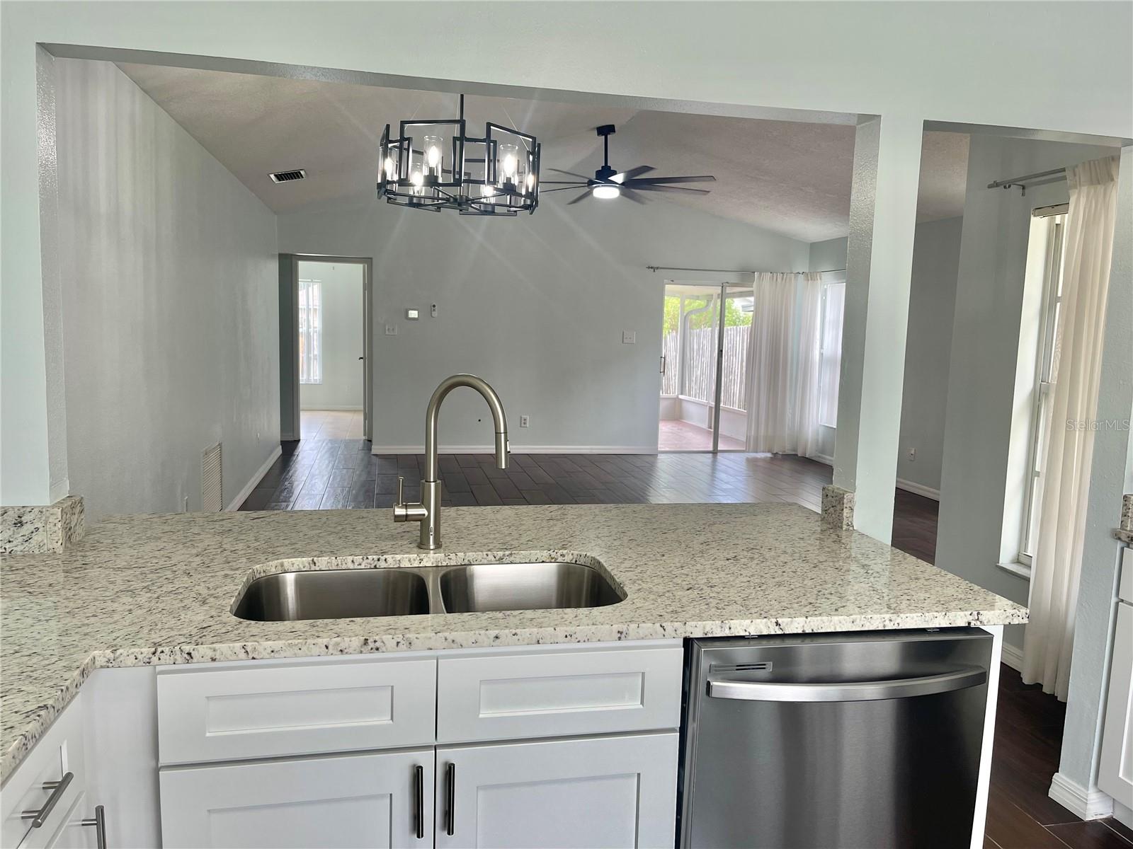 Image 4 of 13 For 1442 Tiverton Drive