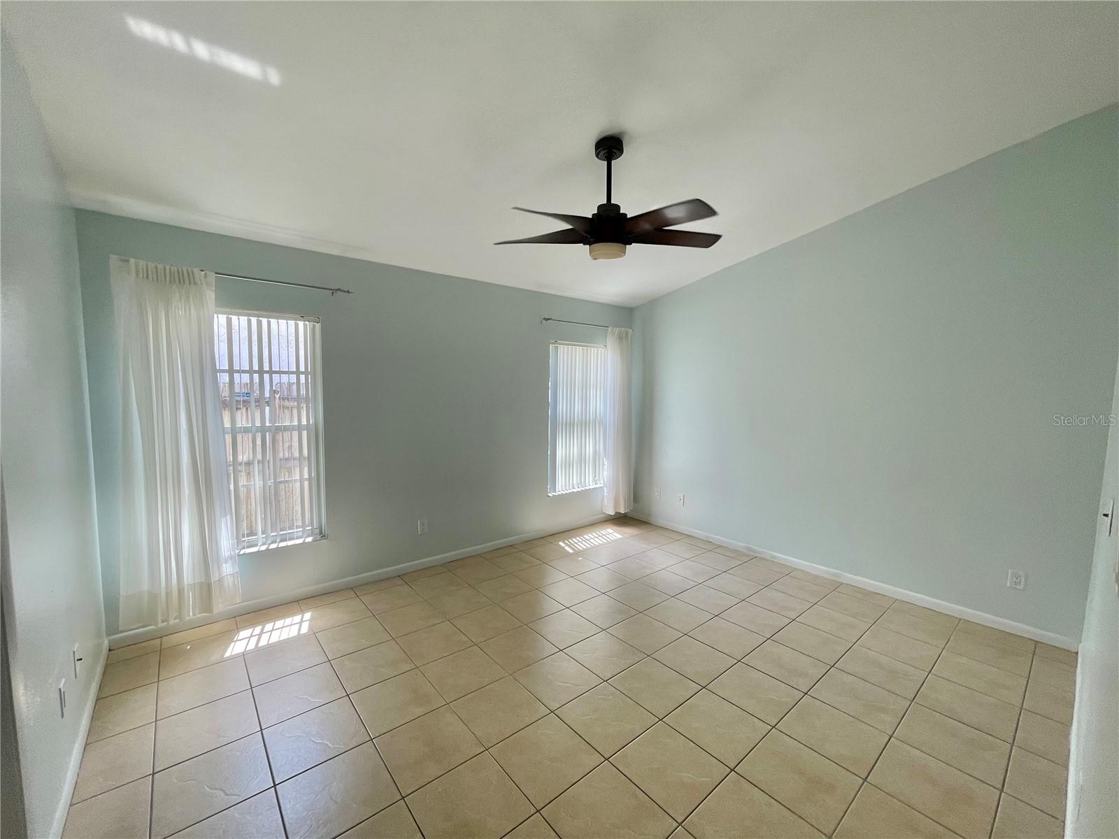 Image 7 of 13 For 1442 Tiverton Drive