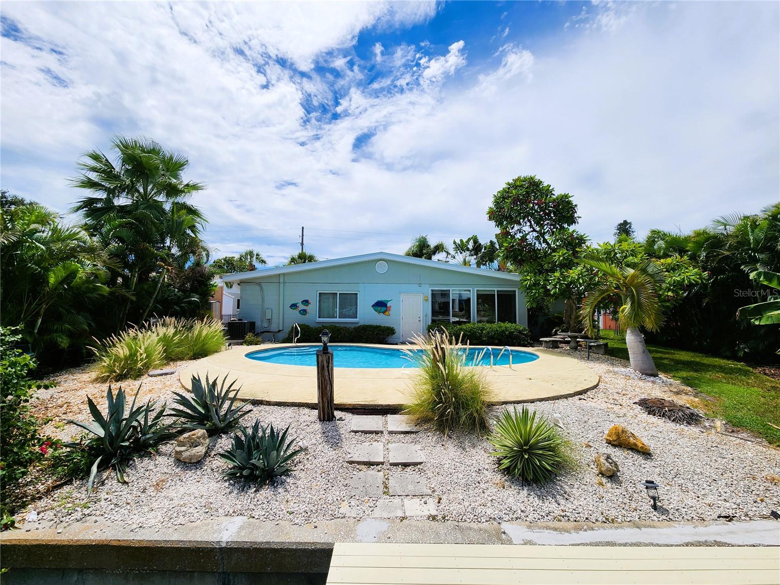 Image 6 of 33 For 3790 Beach Drive Se