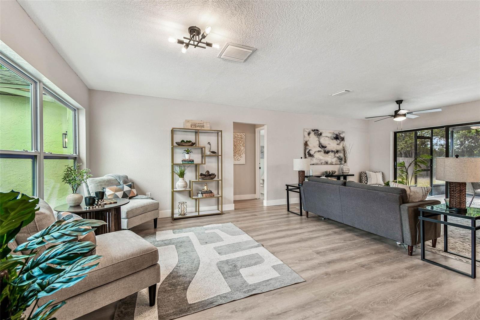 Listing photo id 1 for 1339 Jambalana Drive