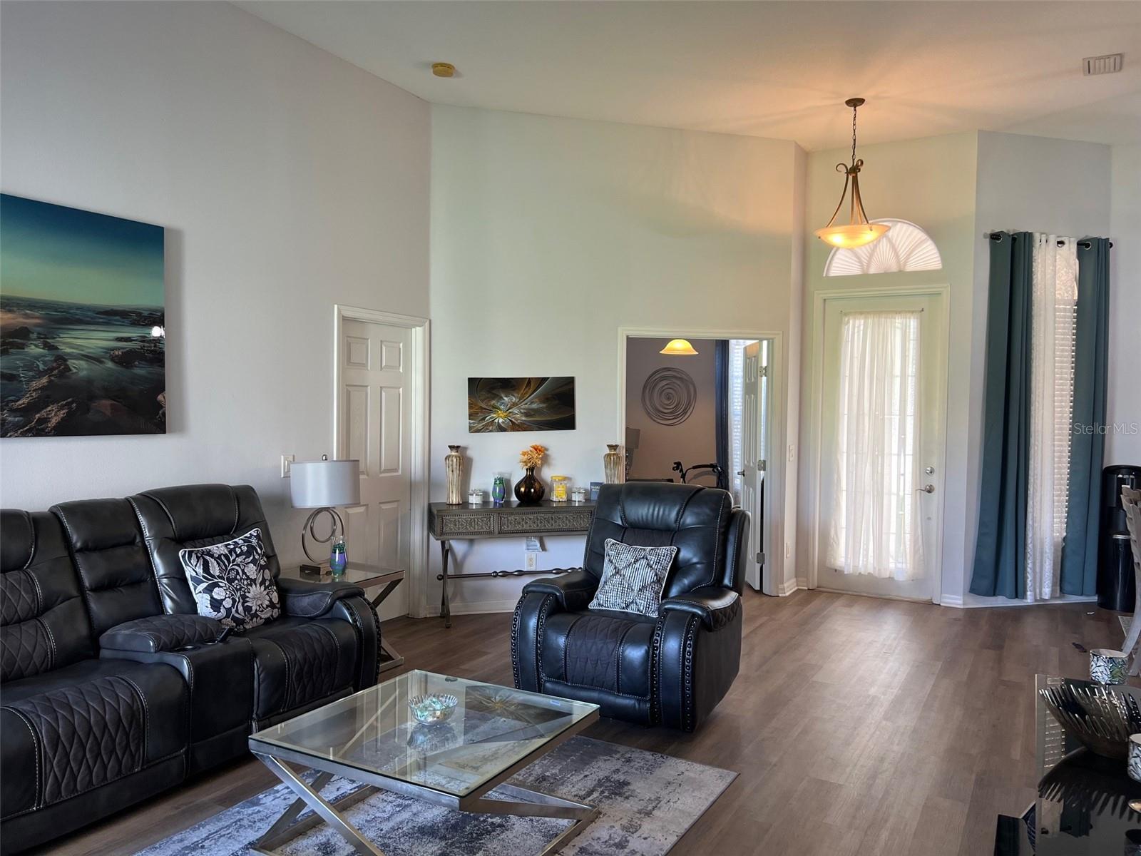 Image 4 of 44 For 4823 Portmarnock Way