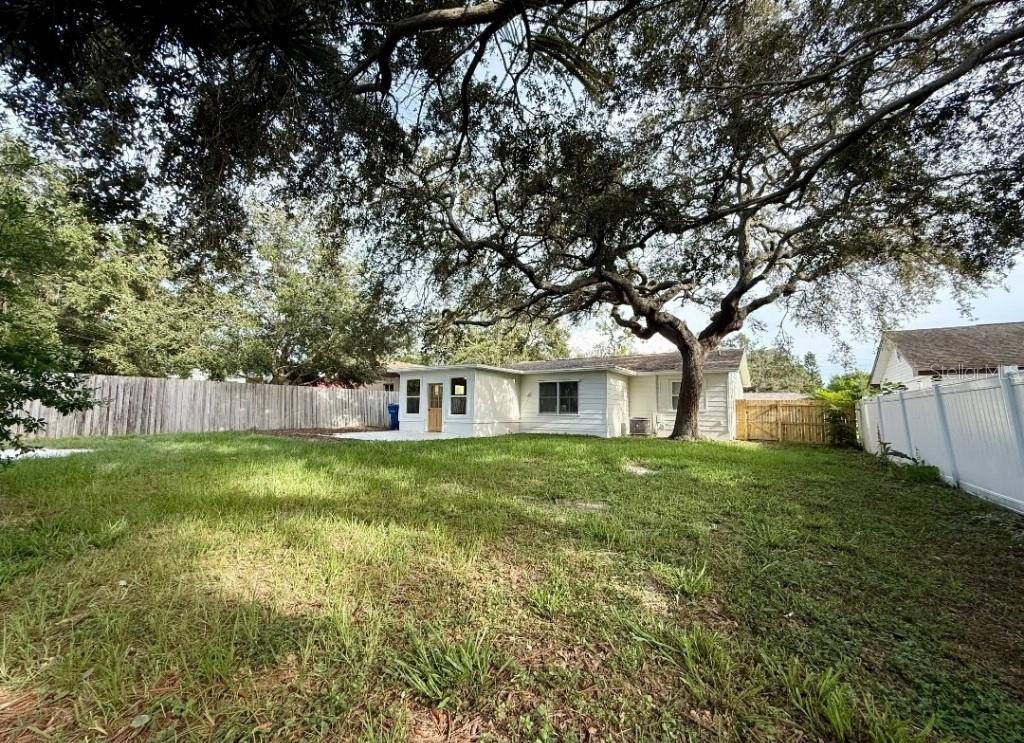Image 15 of 17 For 918 7th Avenue Sw