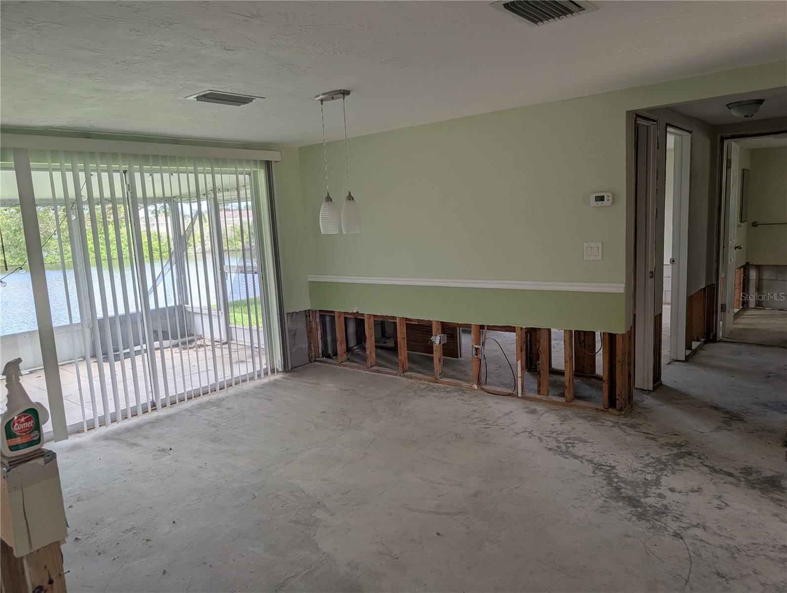 Image 8 of 13 For 3625 Landale Drive