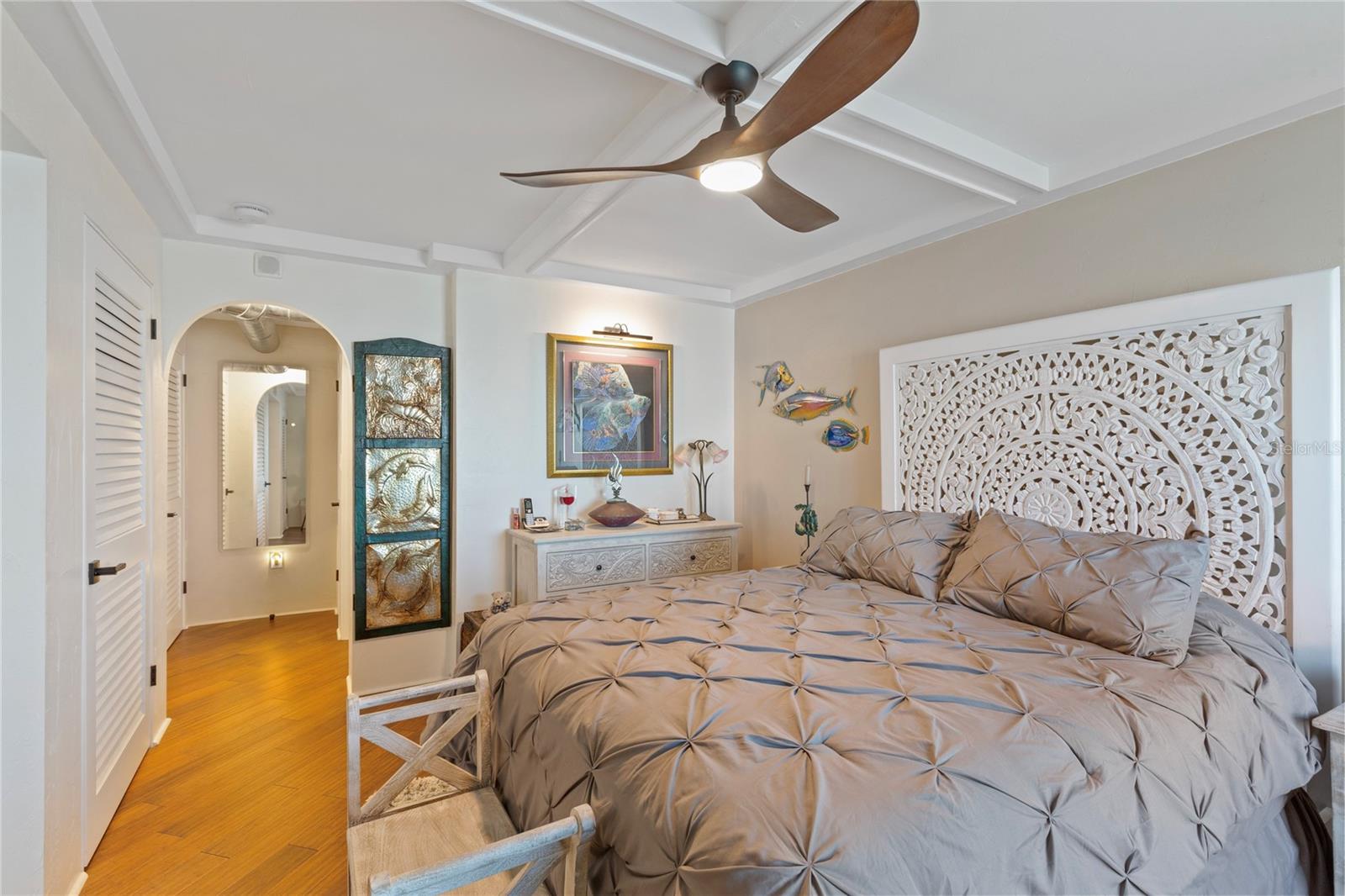 Image 15 of 42 For 440 Gulfview Boulevard 807