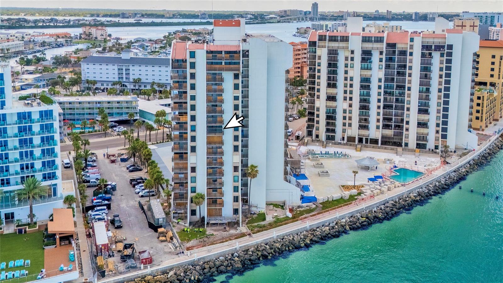 Image 2 of 42 For 440 Gulfview Boulevard 807