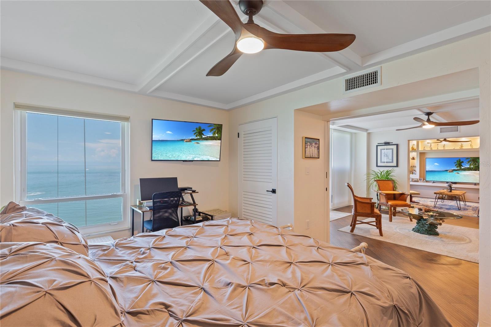 Image 20 of 42 For 440 Gulfview Boulevard 807