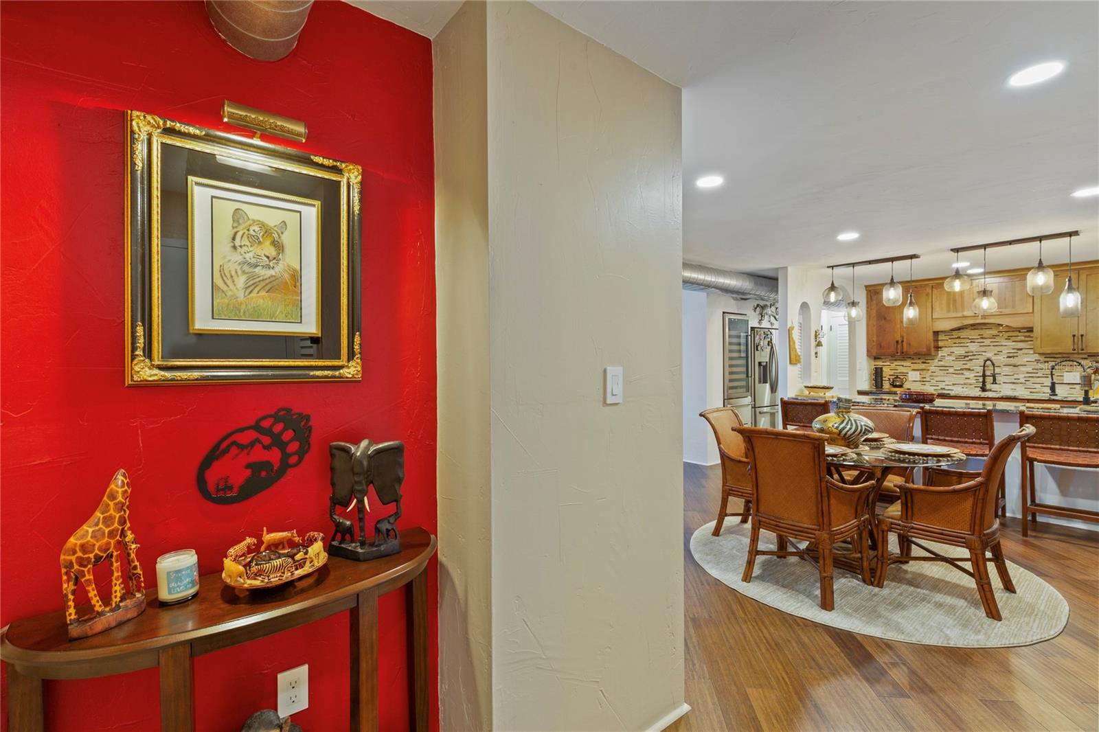 Image 3 of 42 For 440 Gulfview Boulevard 807