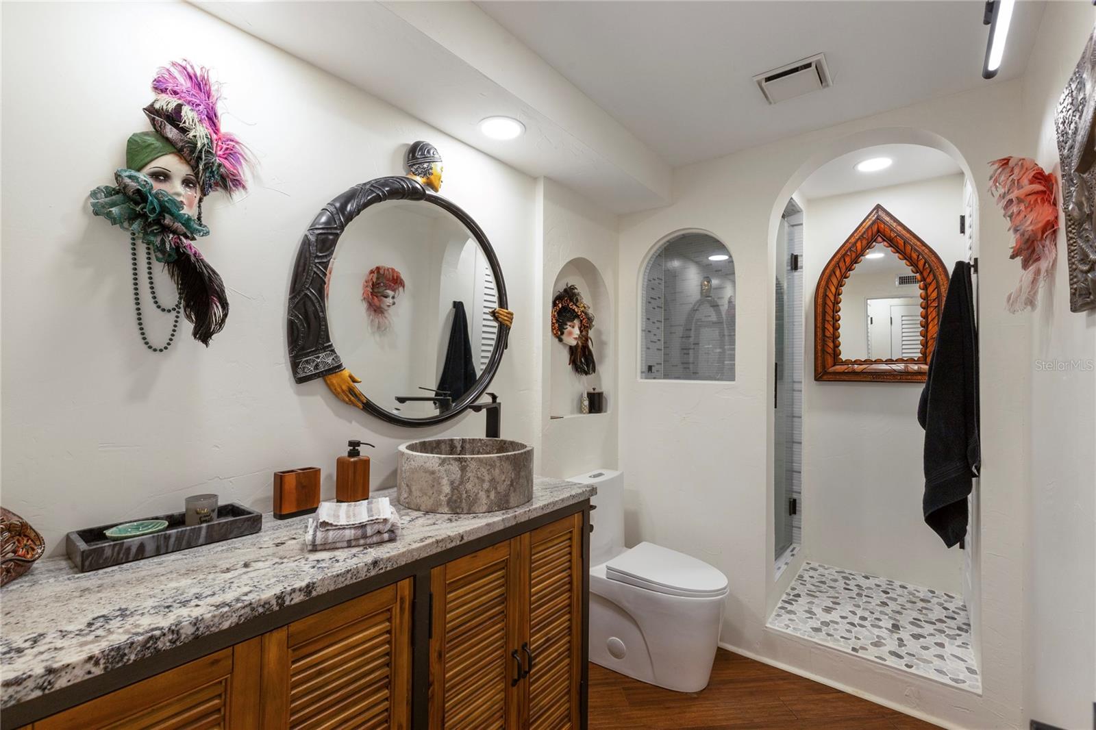 Image 30 of 42 For 440 Gulfview Boulevard 807