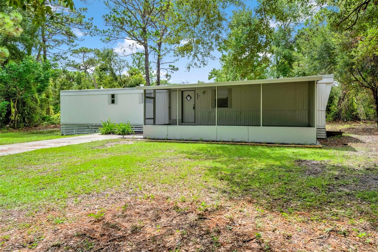 Image 21 of 28 For 8050 Rosella Court 7