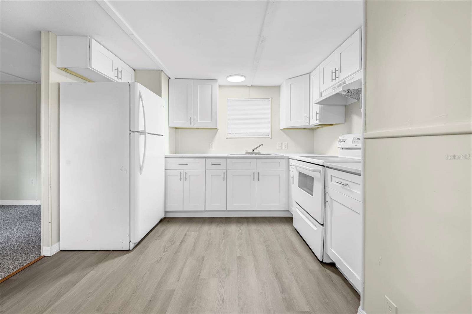Image 3 of 28 For 8050 Rosella Court 7