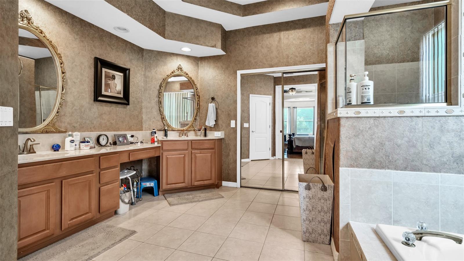 Image 20 of 47 For 17835 Arbor Creek Drive