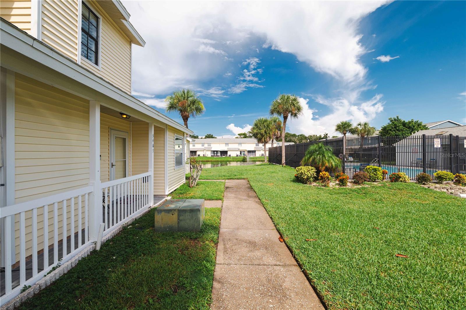 Image 21 of 33 For 5403 Britwell Court