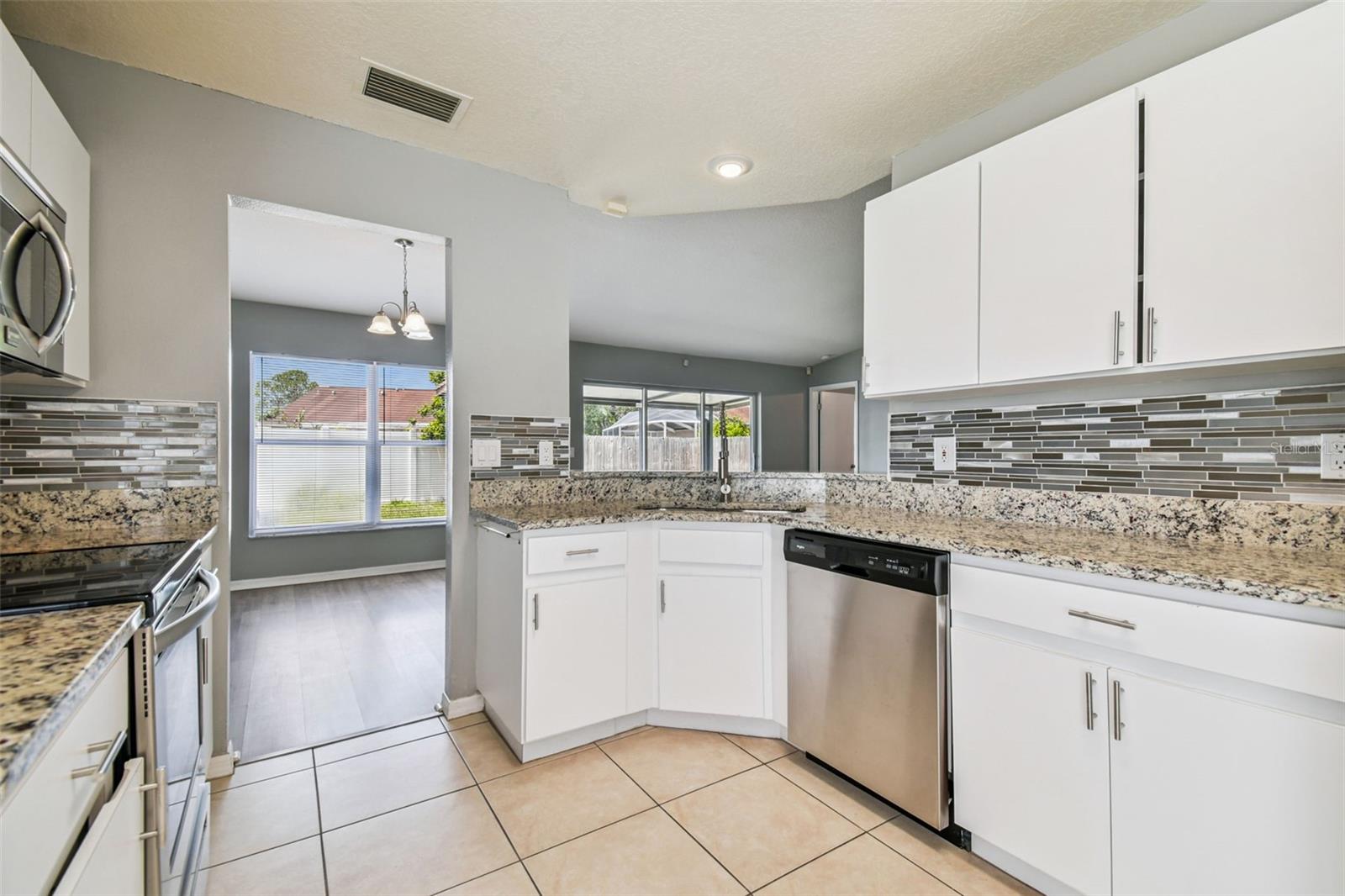 Image 10 of 43 For 11124 Bramblebrush Street