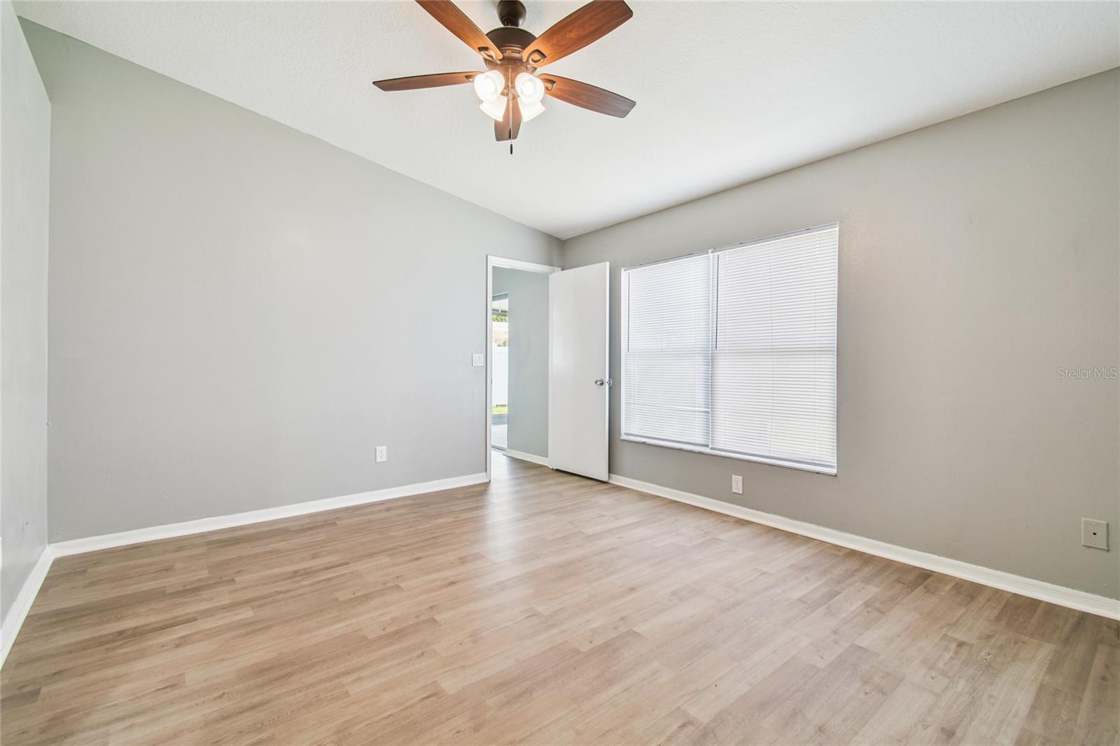 Image 15 of 43 For 11124 Bramblebrush Street