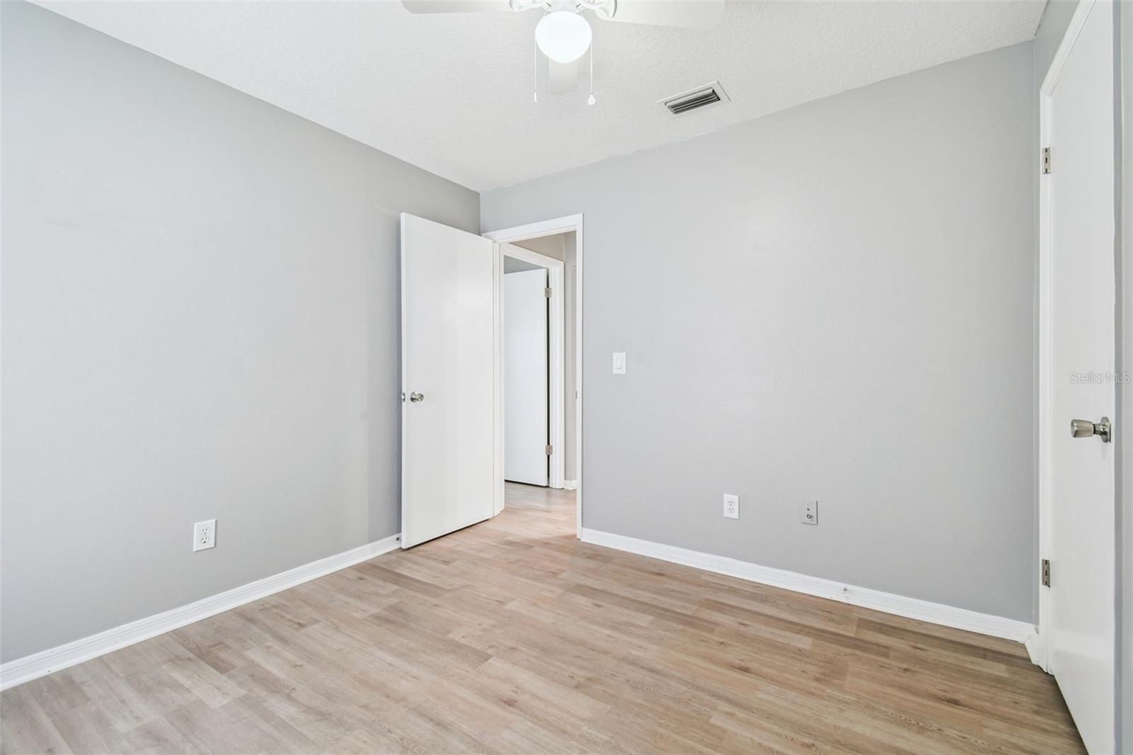 Image 26 of 43 For 11124 Bramblebrush Street