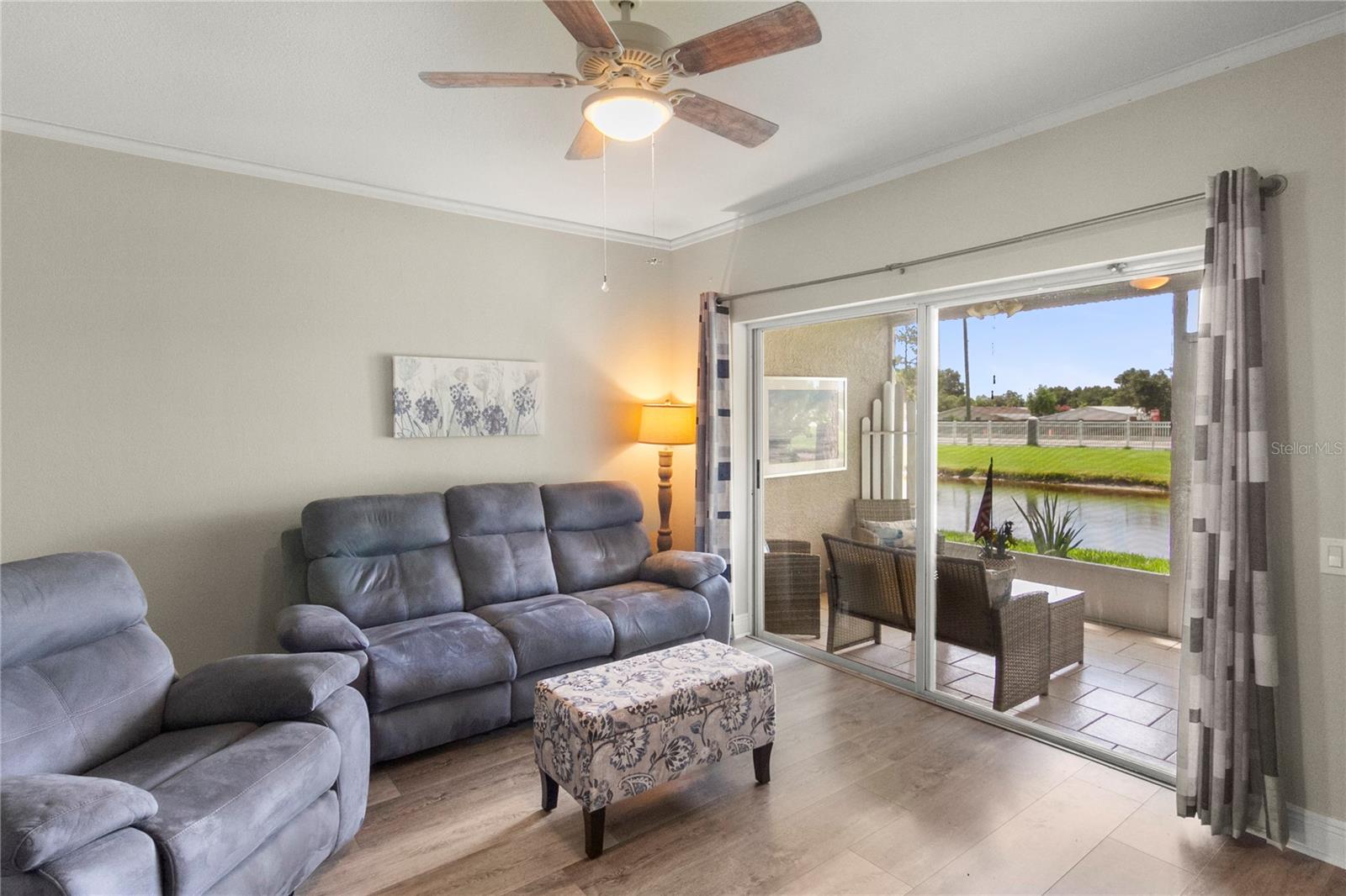 Image 13 of 25 For 467 Countryside Key Boulevard