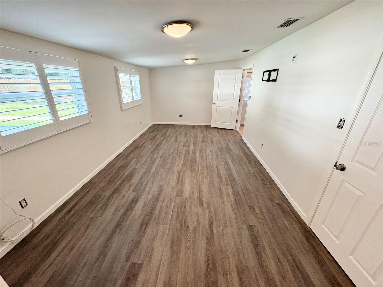 Image 12 of 24 For 5331 10th Street N