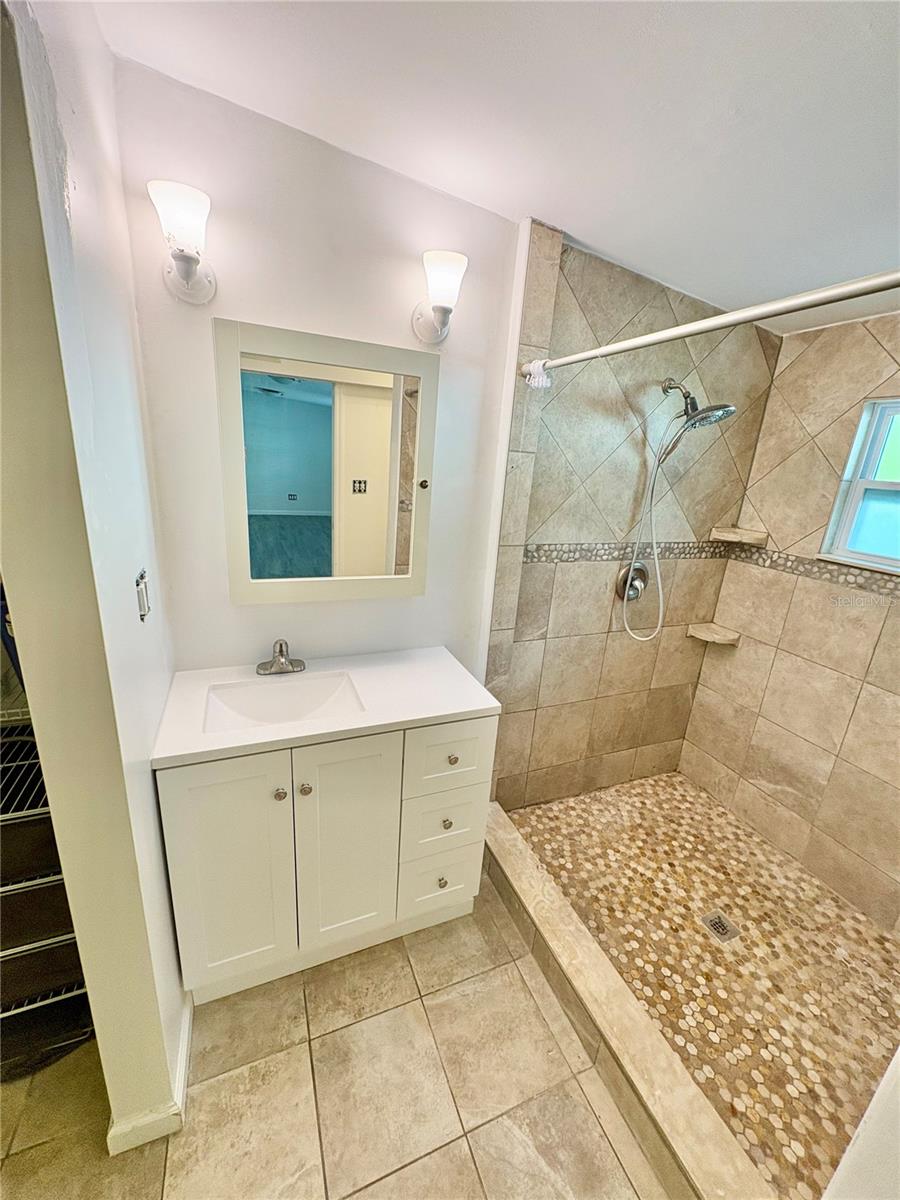 Image 17 of 24 For 5331 10th Street N