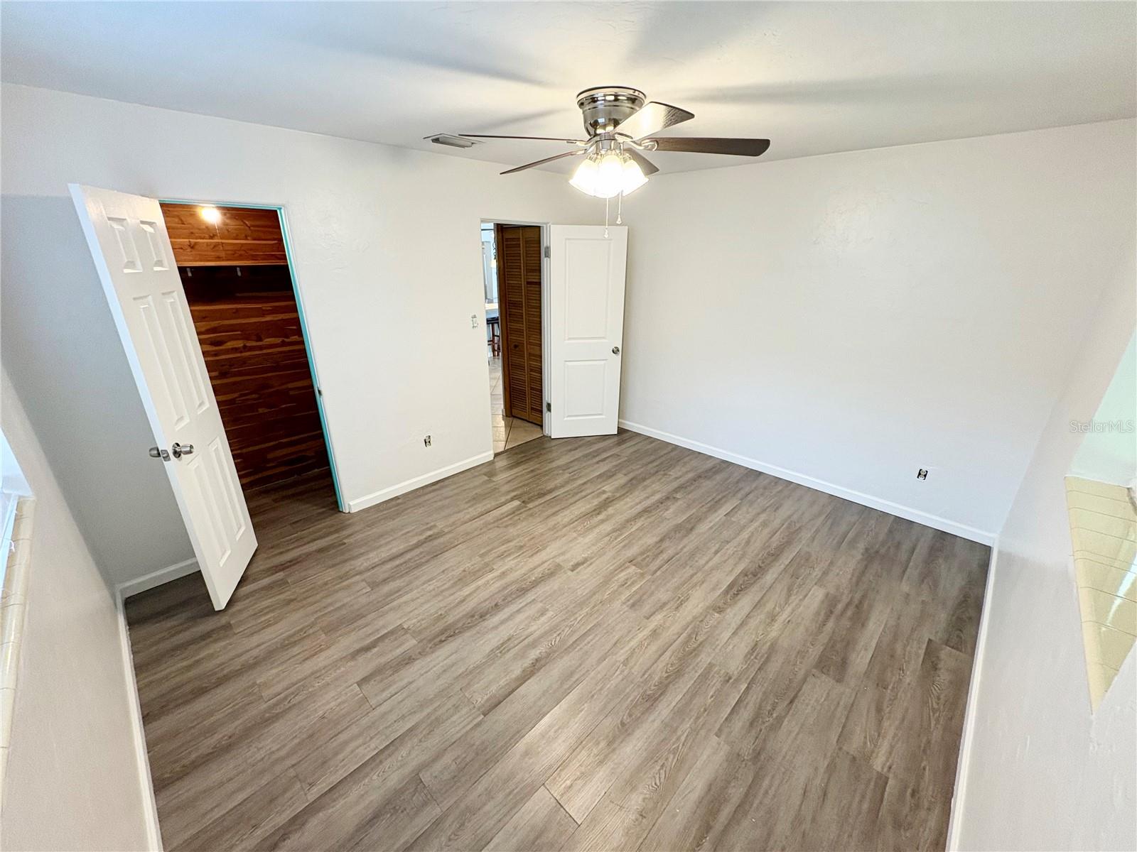Image 23 of 24 For 5331 10th Street N