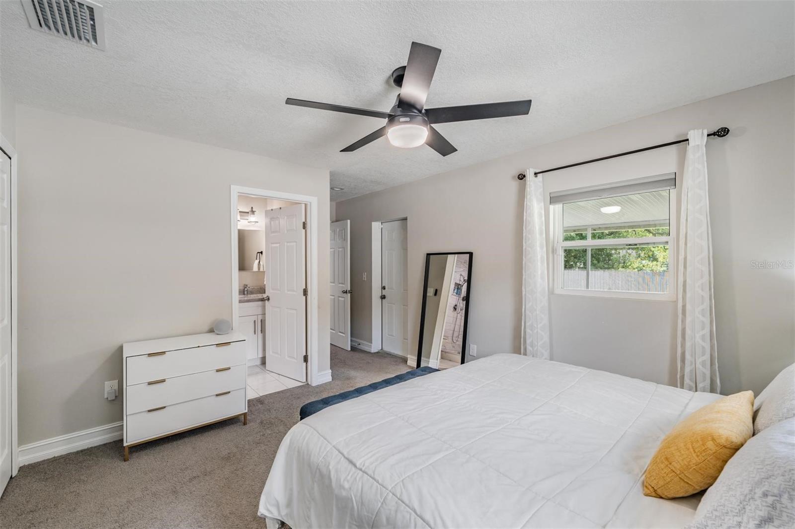 Image 17 of 35 For 7308 Dartmouth Avenue