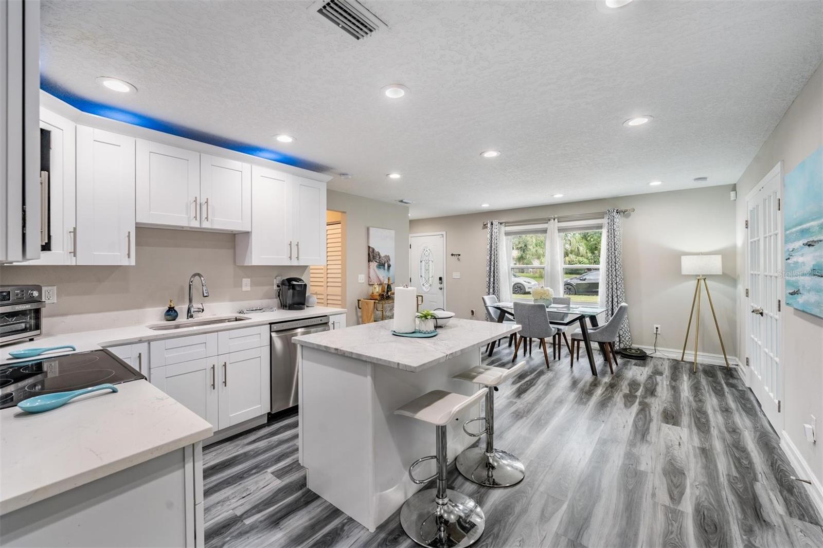 Image 3 of 35 For 7308 Dartmouth Avenue