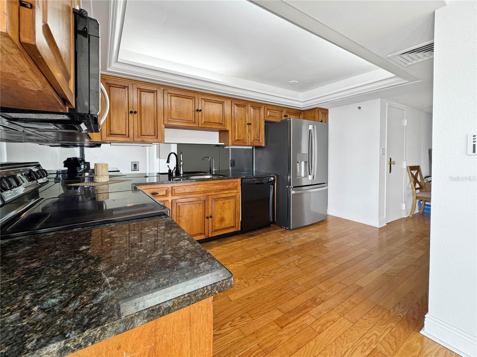 Image 13 of 21 For 3301 Bayshore Boulevard 1705c