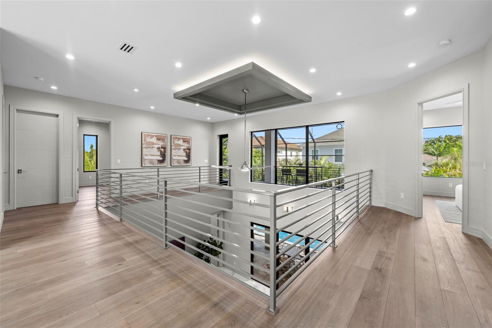Listing photo id 46 for 3604 El Prado Boulevard