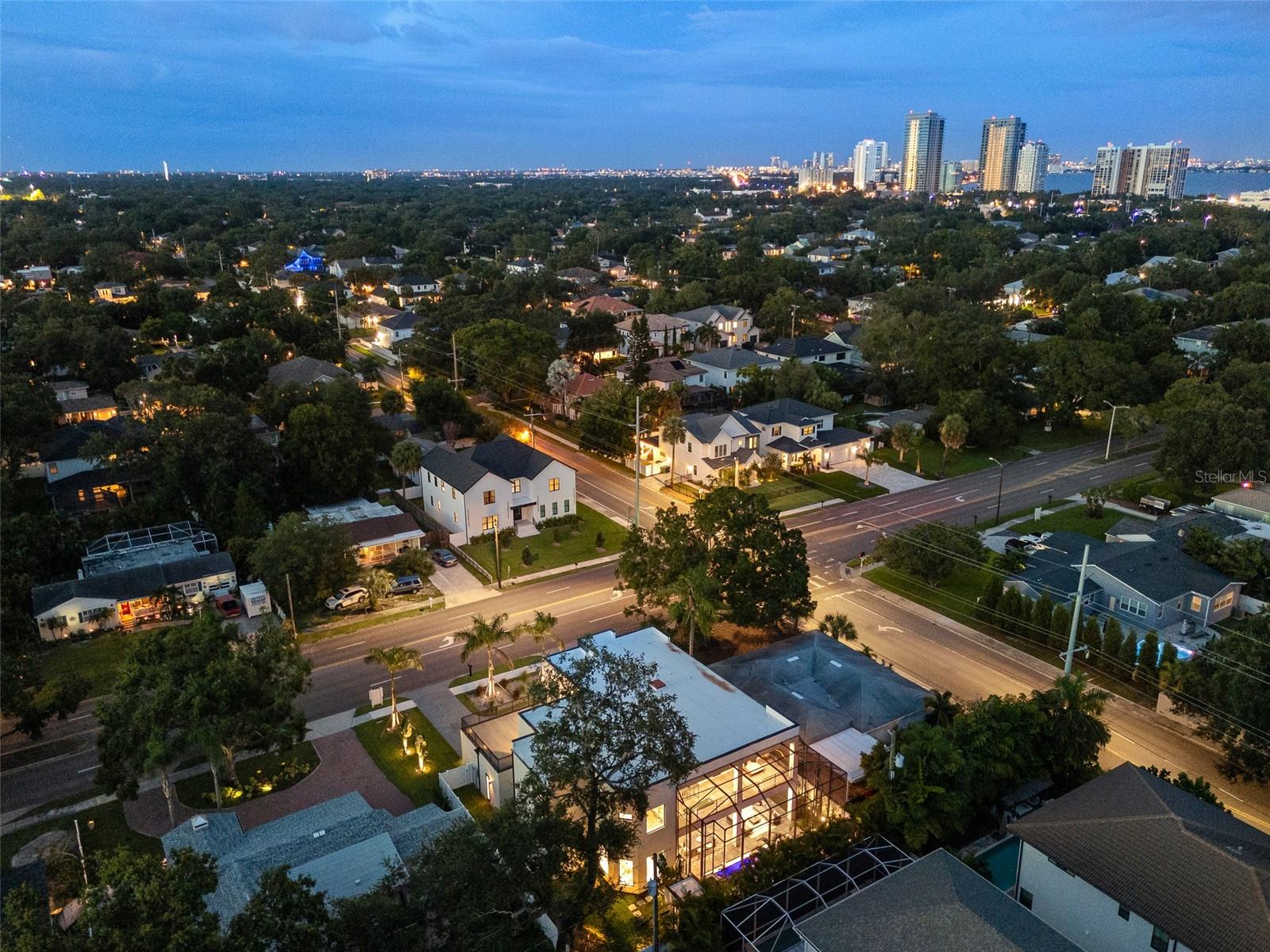 Listing photo id 64 for 3604 El Prado Boulevard