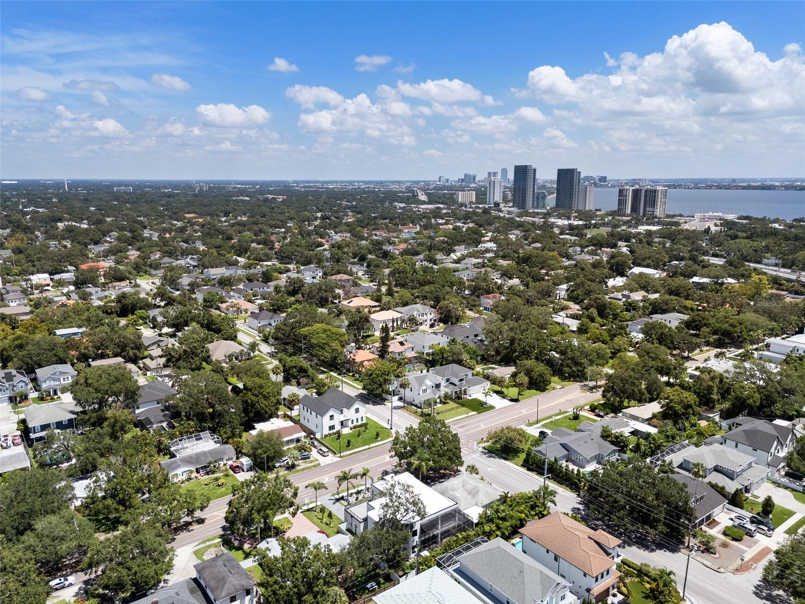 Listing photo id 65 for 3604 El Prado Boulevard