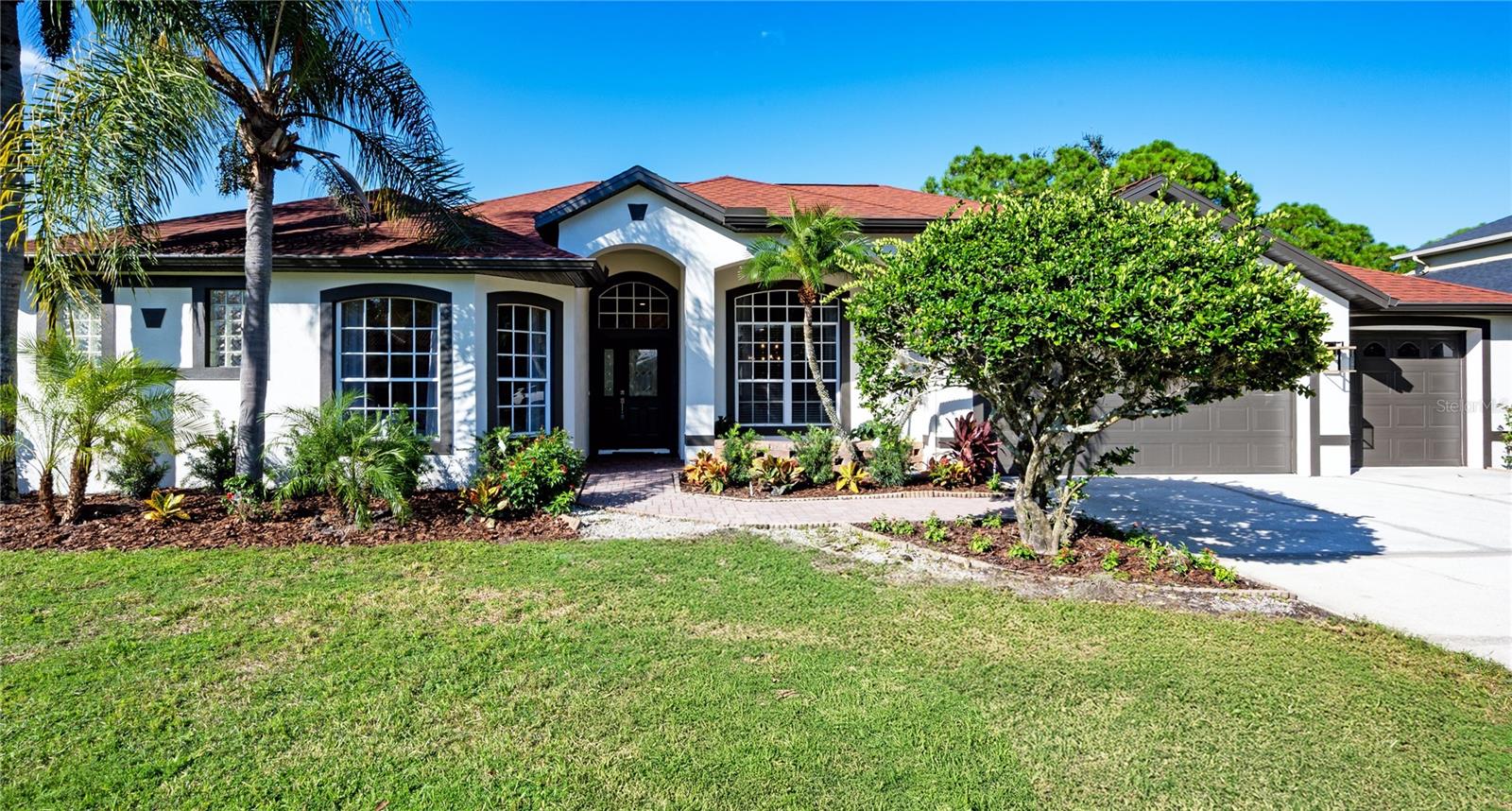 Details for 18921 Saint Laurent Drive, LUTZ, FL 33558