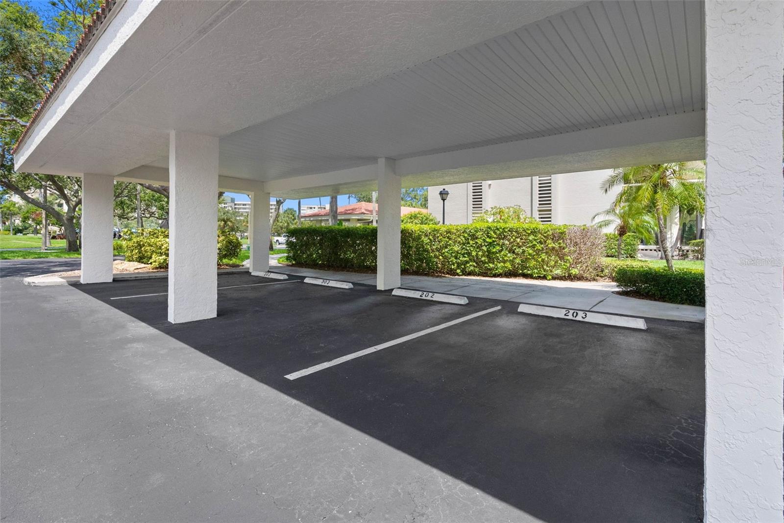 Image 34 of 66 For 7893 Sailboat Key Boulevard S 103