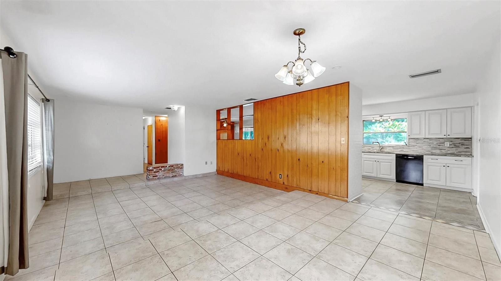 Image 7 of 34 For 58 Arnoni Drive