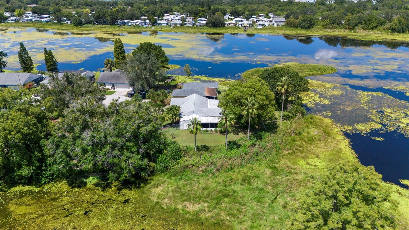 Image 40 of 41 For 1002 Waterview Point