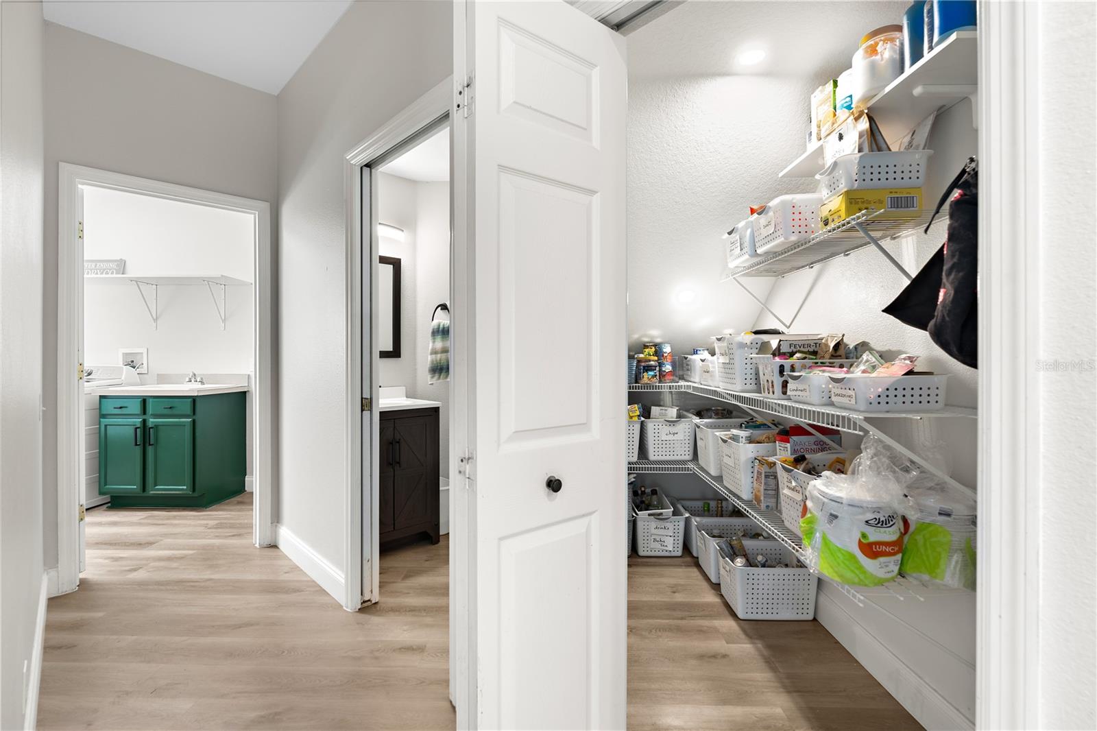 Image 18 of 52 For 2298 Hannah Way N