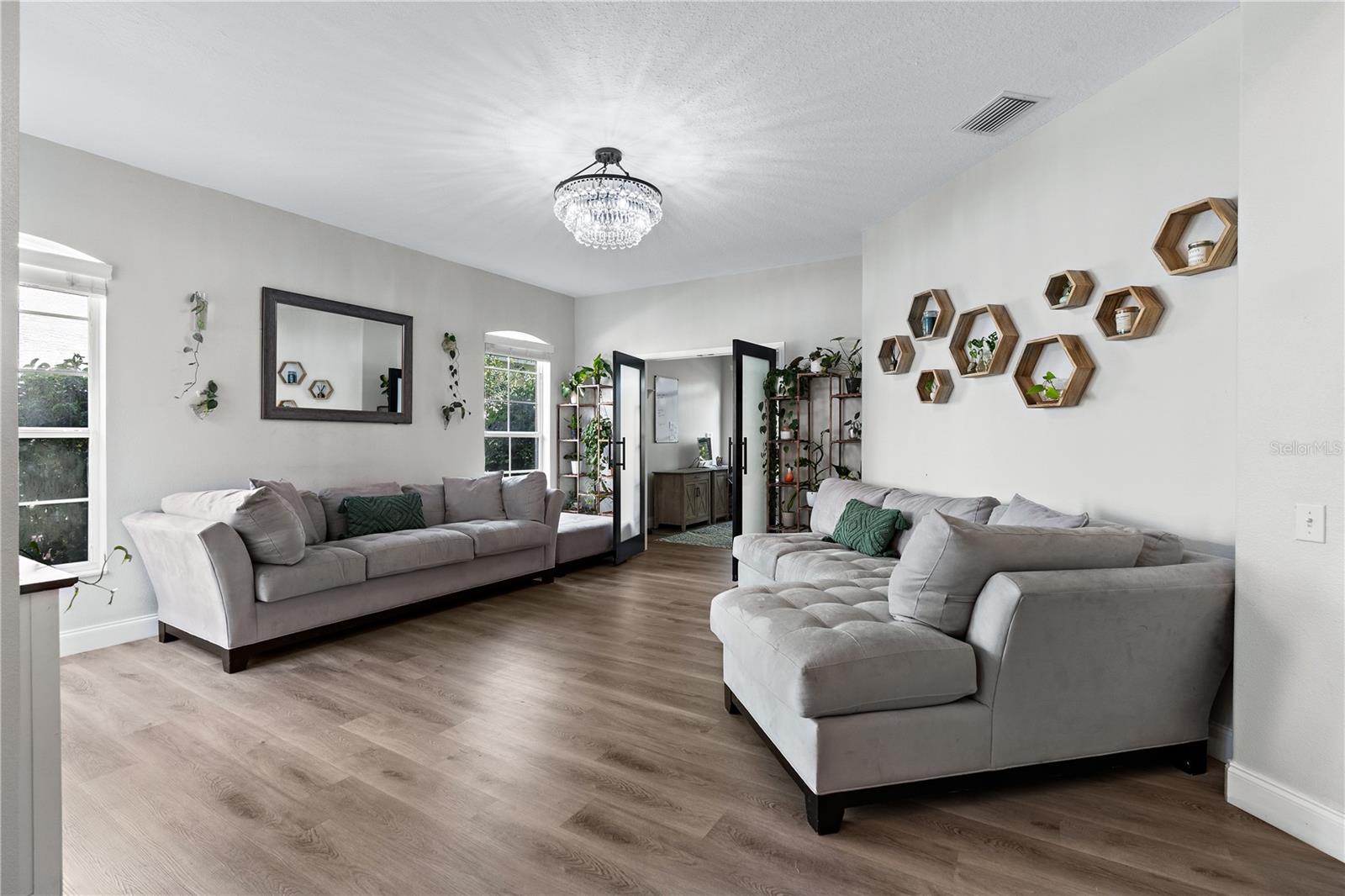 Image 28 of 52 For 2298 Hannah Way N