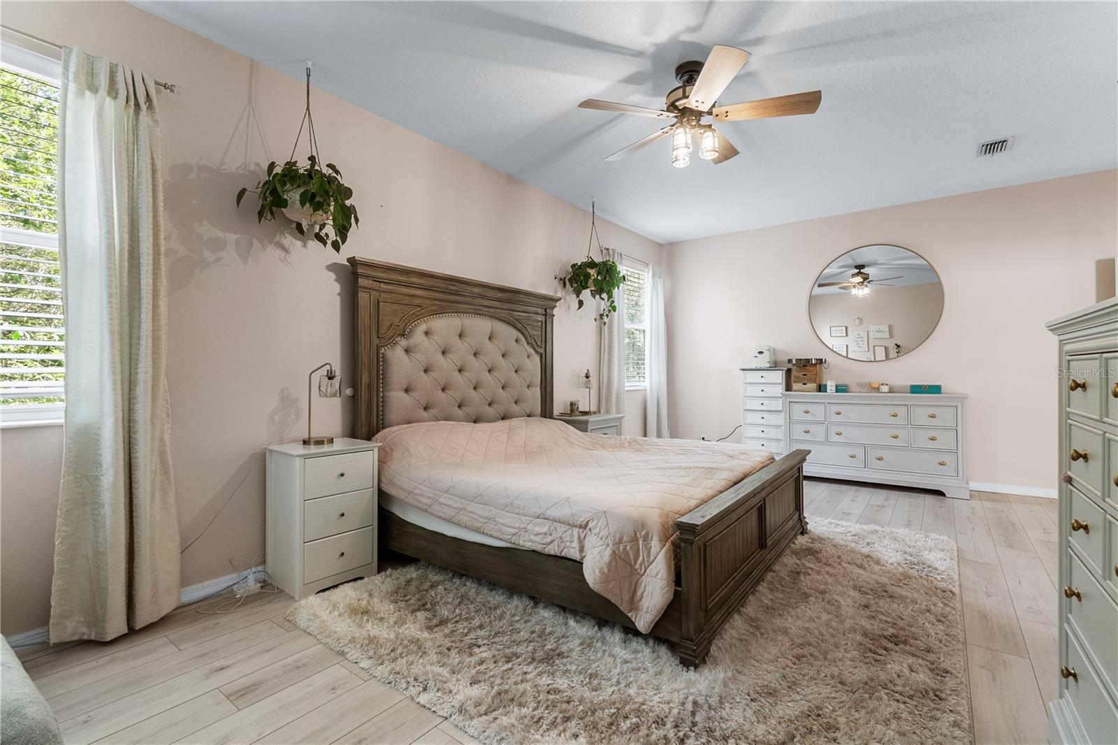 Image 38 of 52 For 2298 Hannah Way N