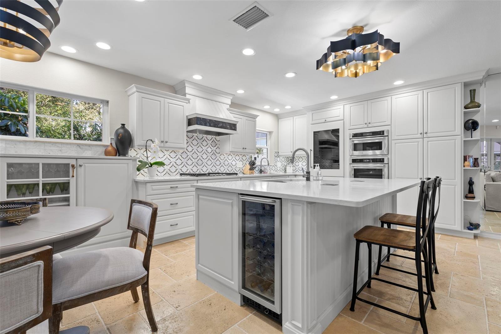 Image 15 of 59 For 4810 San Miguel Street