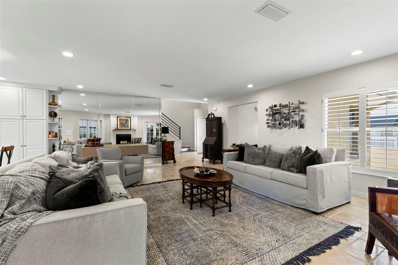 Image 18 of 59 For 4810 San Miguel Street