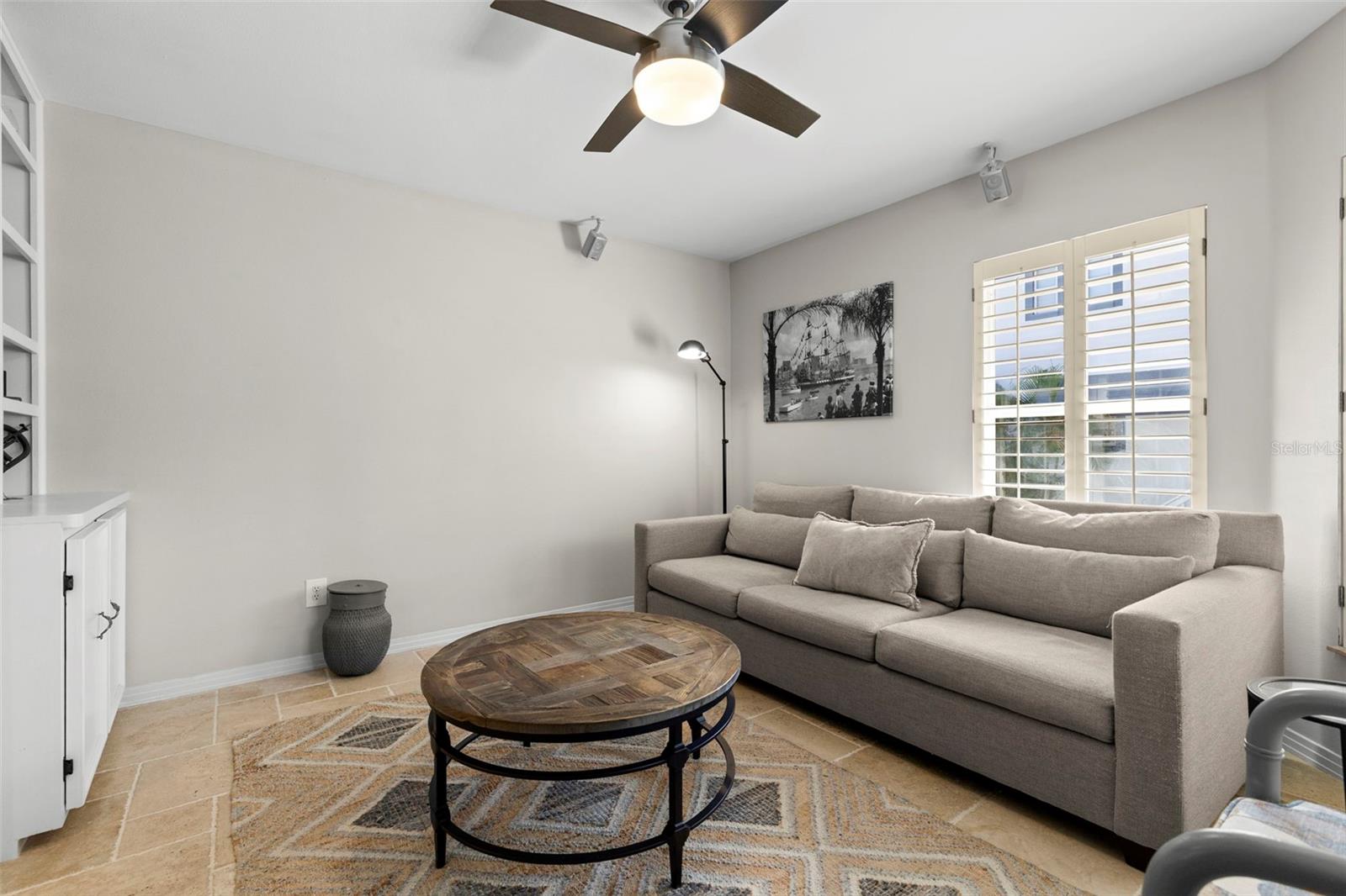Image 21 of 59 For 4810 San Miguel Street
