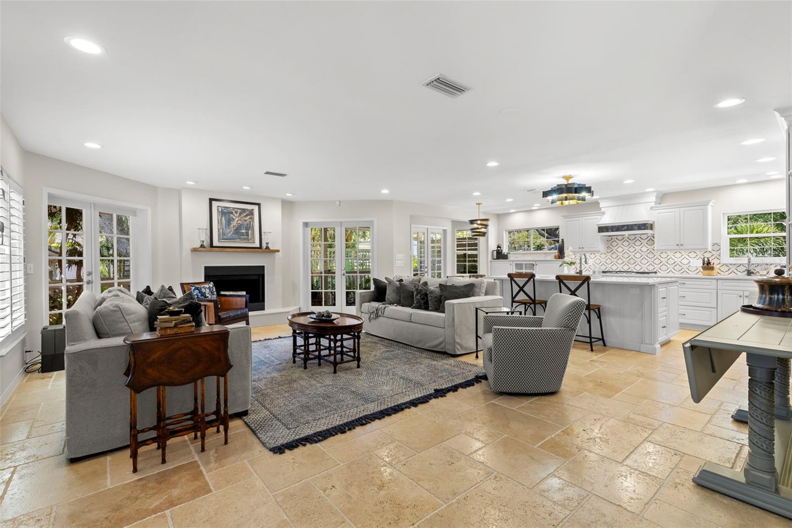 Image 8 of 59 For 4810 San Miguel Street